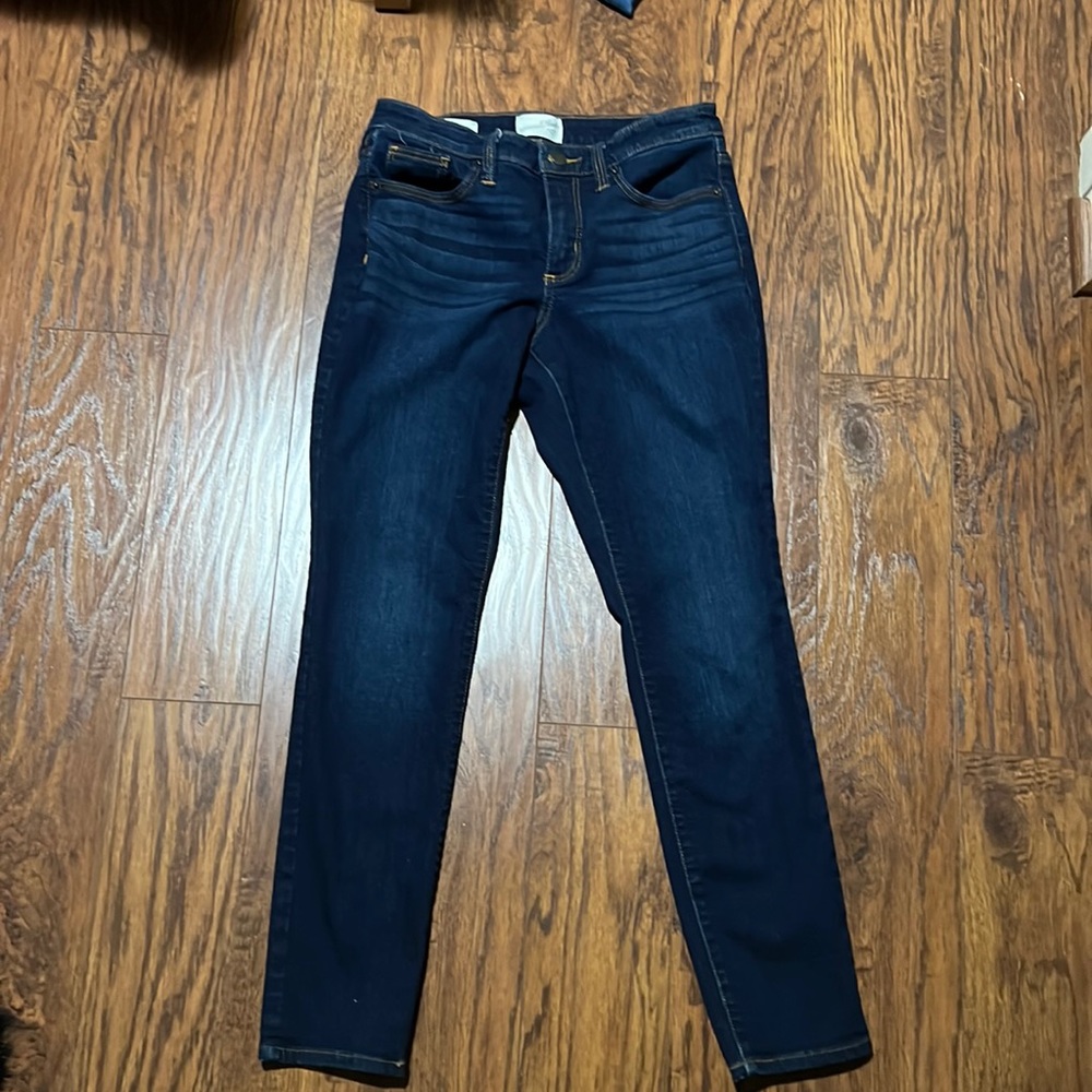 Mid rise universal thread jeans